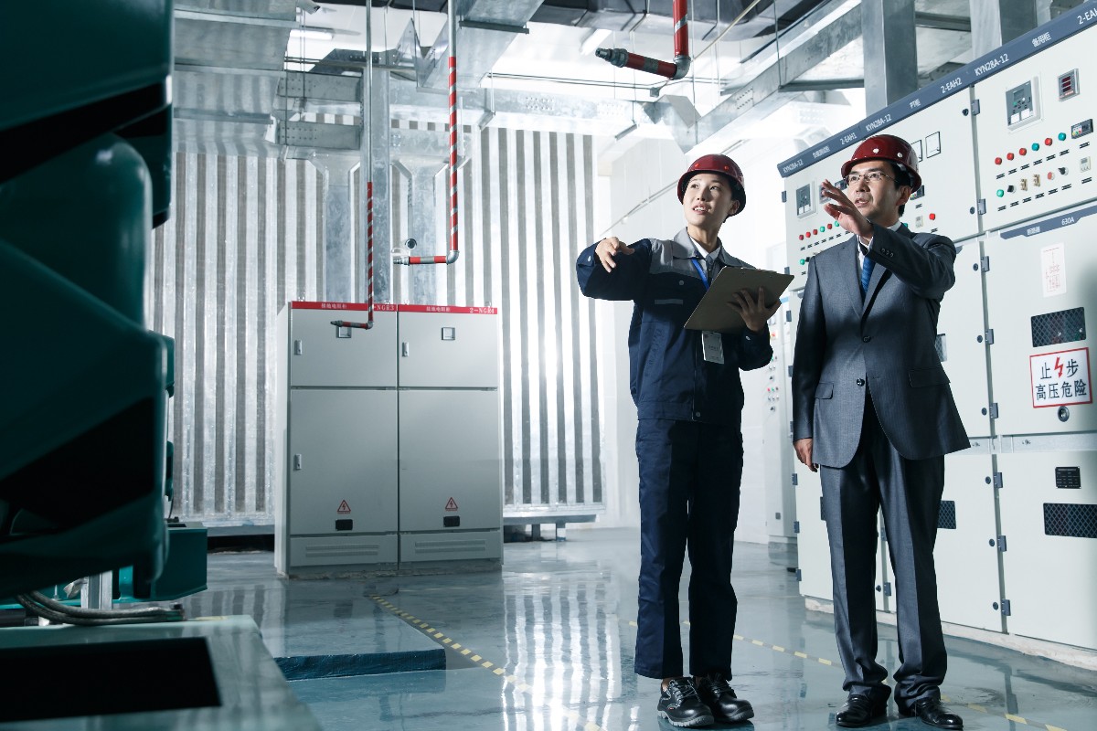 清華技術(shù)團(tuán)隊(duì) - 十年專業(yè)經(jīng)驗(yàn)的綜合能源服務(wù)團(tuán)隊(duì)